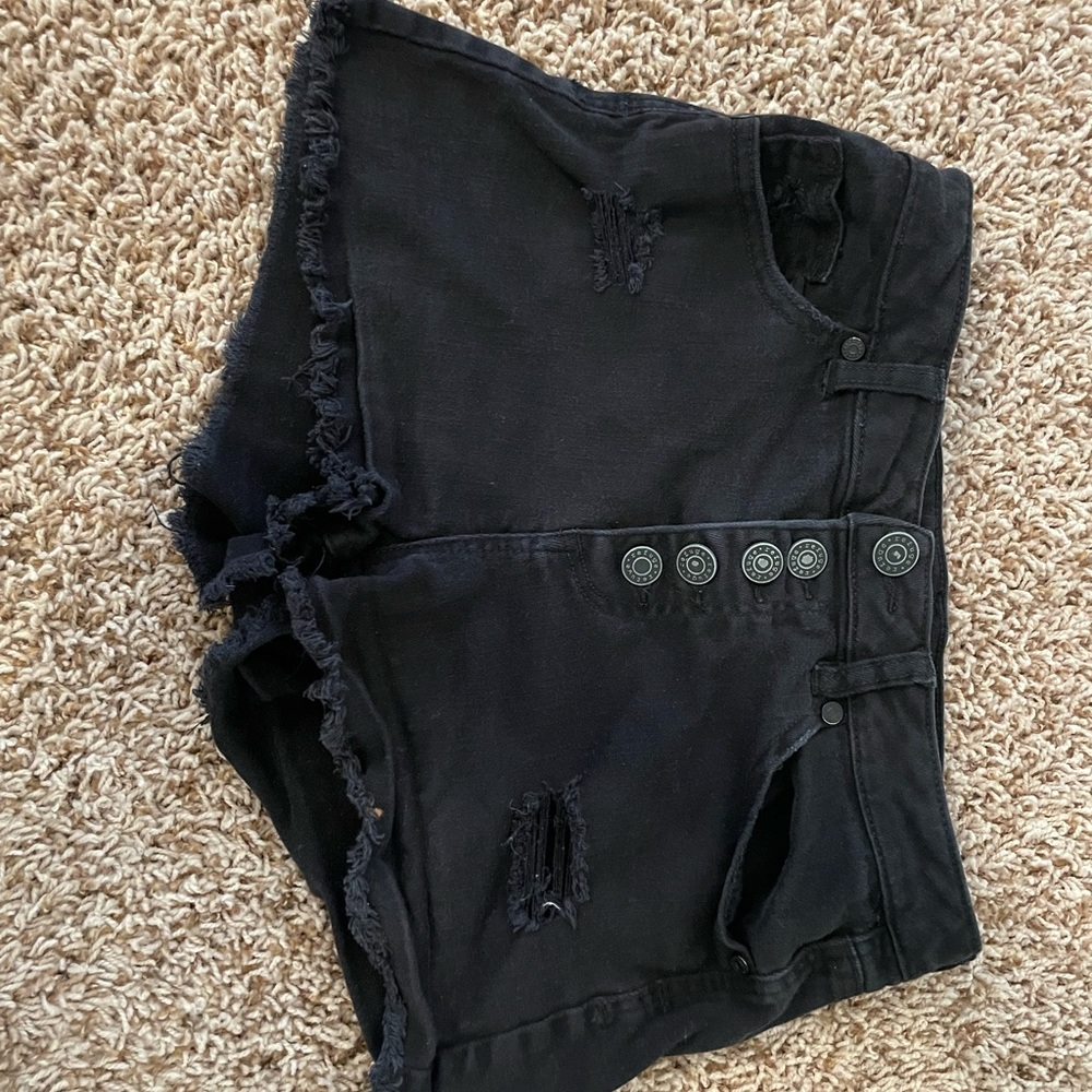 Refuge high waist cut off shorts black size 4